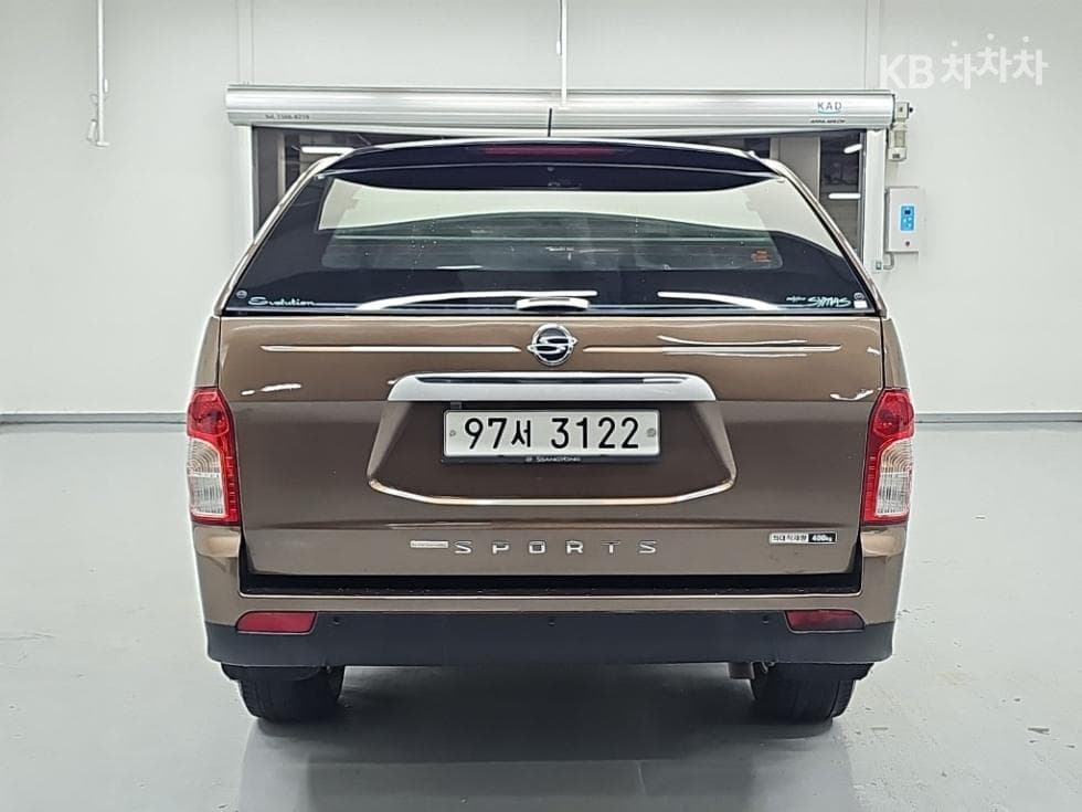 KG Mobility The New (facelift) Korando Sports (pickup variant)2.2 CX7 4WD 클럽 - 3