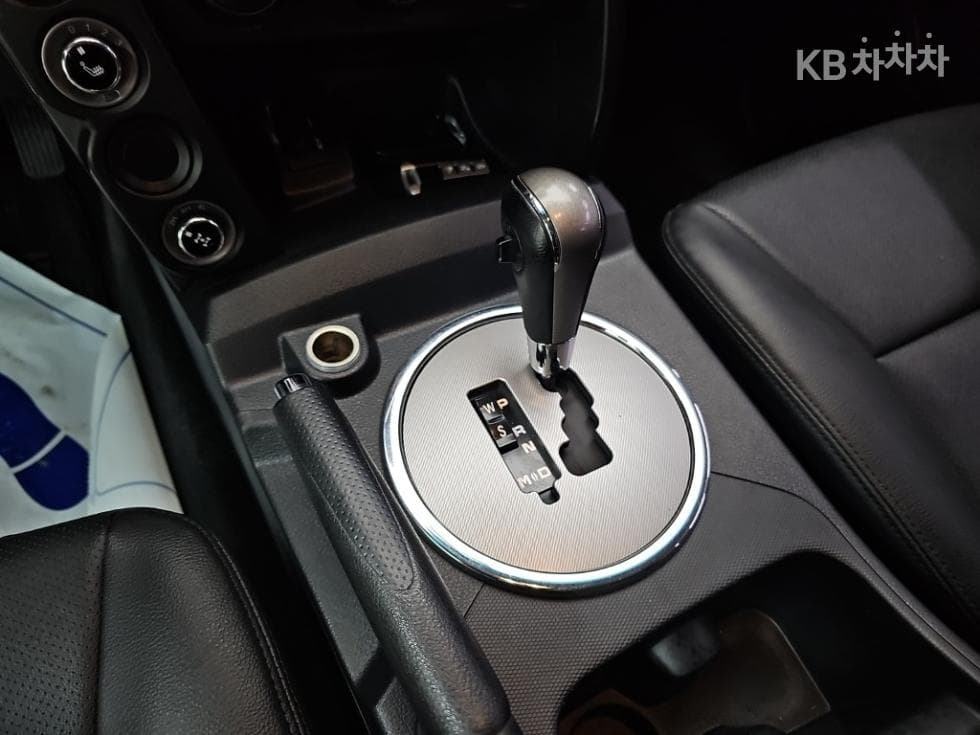 KG Mobility The New (facelift) Korando Sports (pickup variant)2.2 CX7 4WD 클럽 - 8