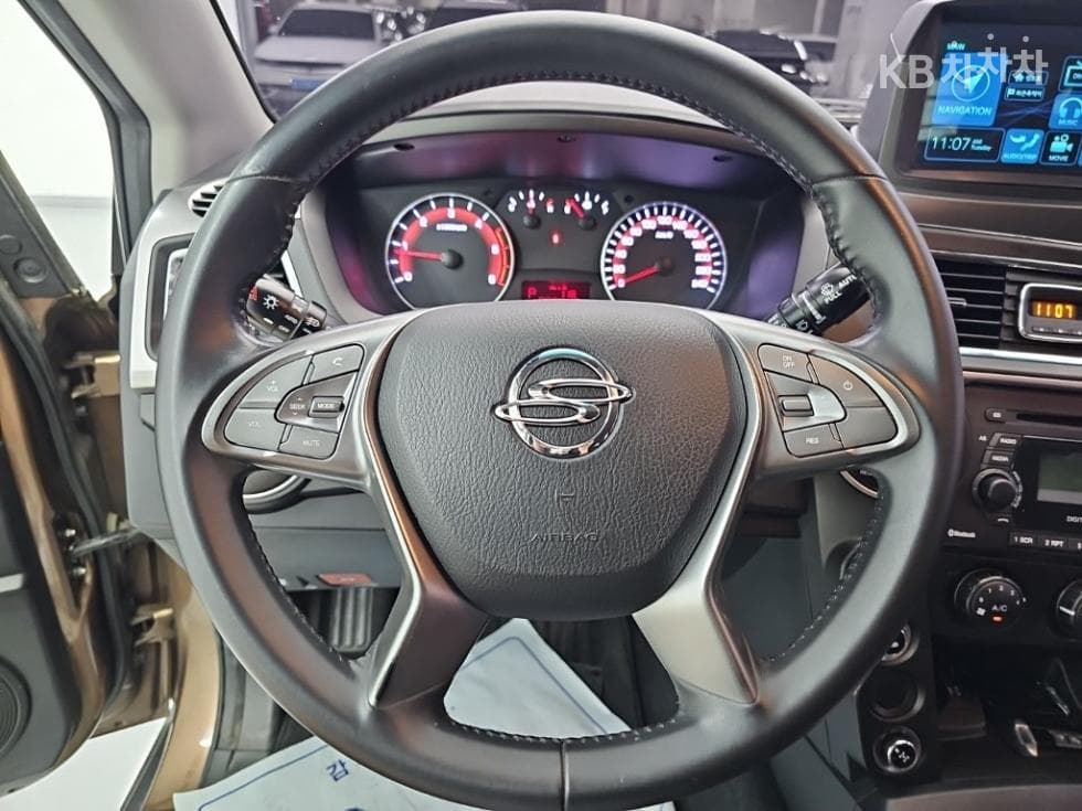 KG Mobility The New (facelift) Korando Sports (pickup variant)2.2 CX7 4WD 클럽 - 9