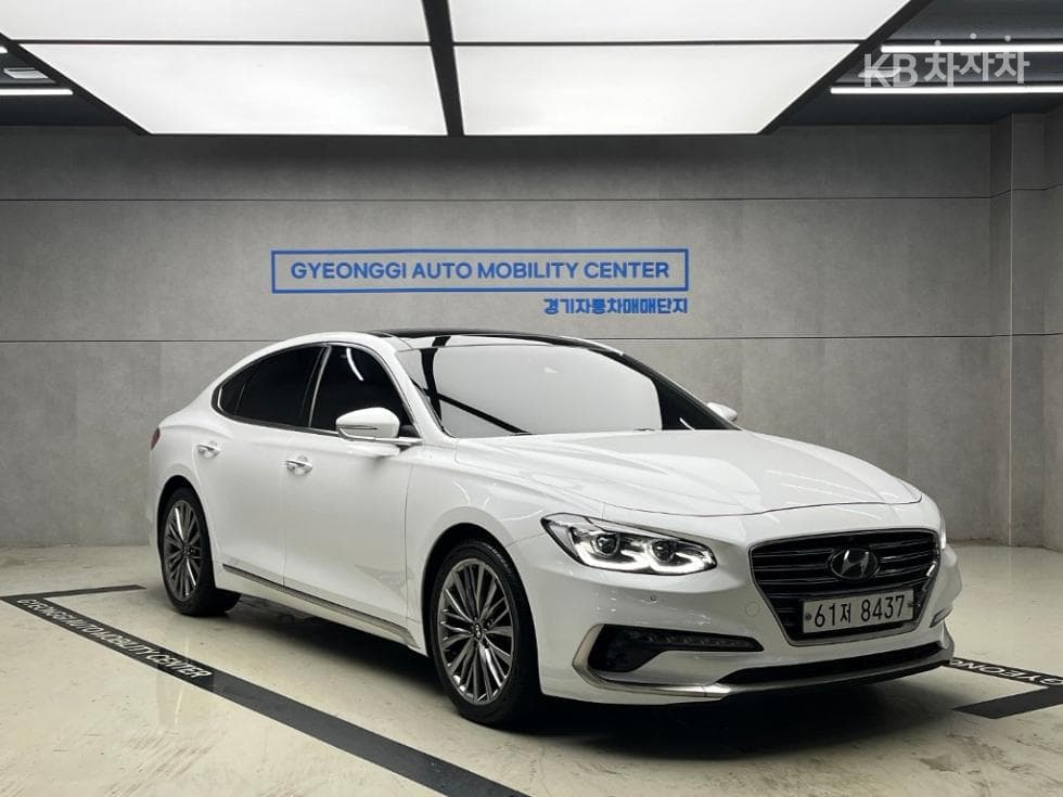 Hyundai Grandeur (Azera)IG 3.0 Exclusive Standard - Image 1