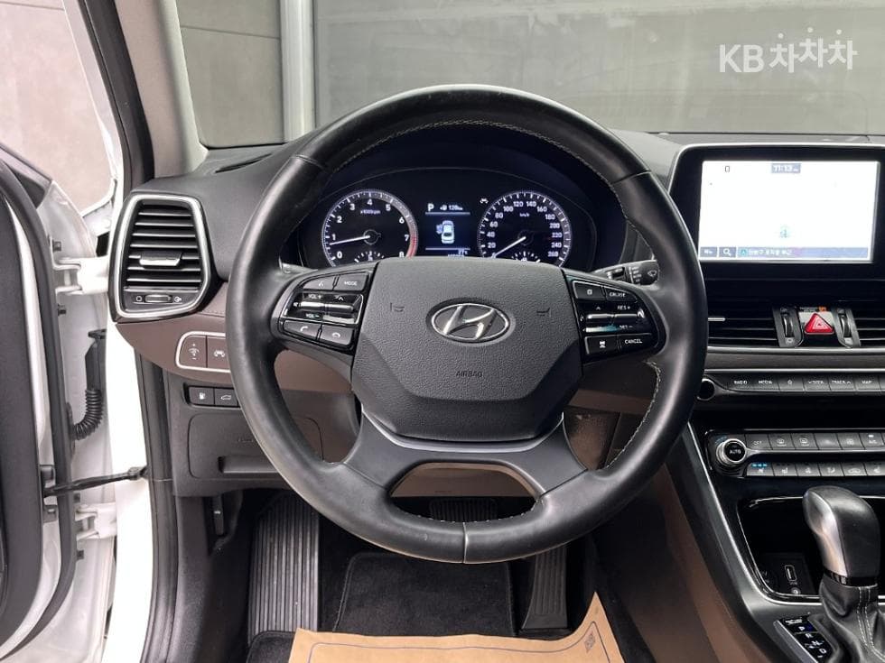 Хюндай Grandeur (Azera)IG3.0 Exclusive Стандартен - 9