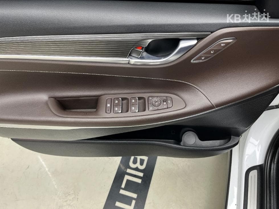 Хюндай Grandeur (Azera)IG3.0 Exclusive Стандартен - 11