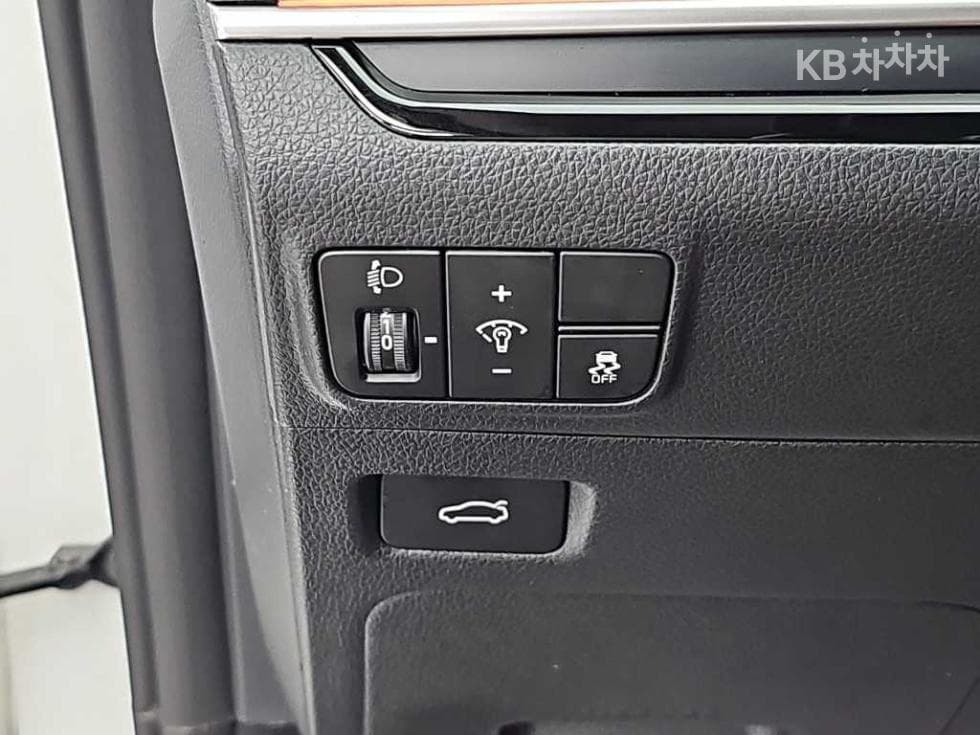 Kia The New (facelift) K5 3rd Gen2.0 Gasoline Prestige - 19