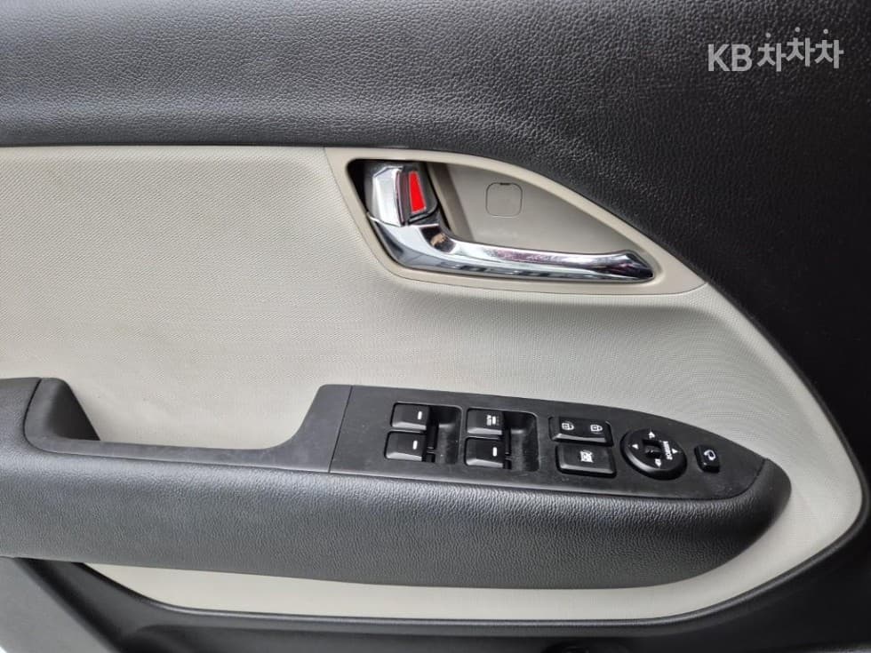 Kia Ray (van)1.0 Gasoline Turbo 기본 - 17
