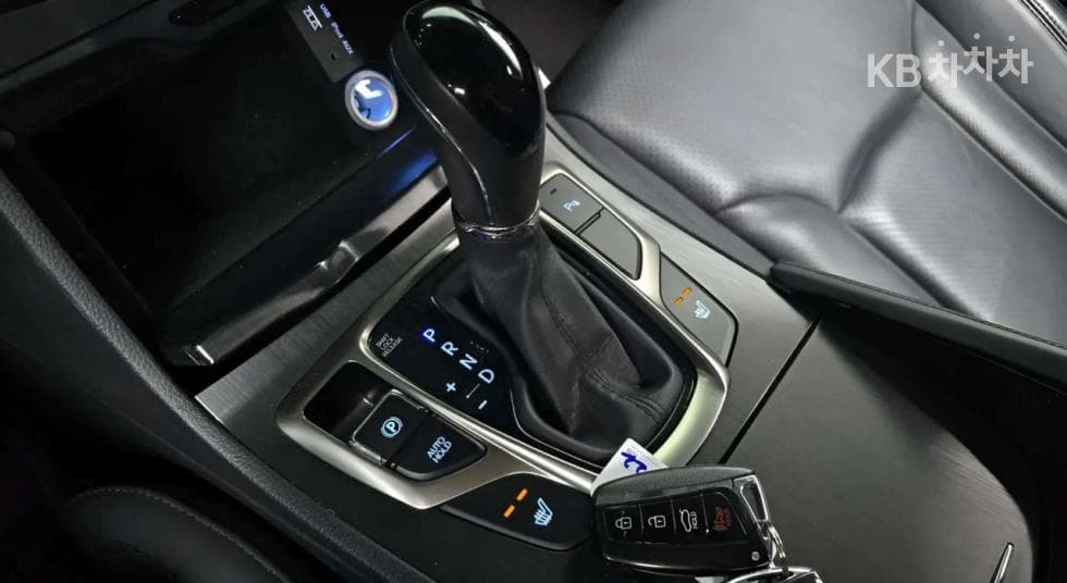 Хюндай Grandeur (Azera) ХибридPremium - 9