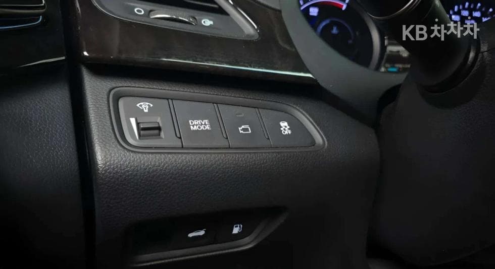 Хюндай Grandeur (Azera) ХибридPremium - 16