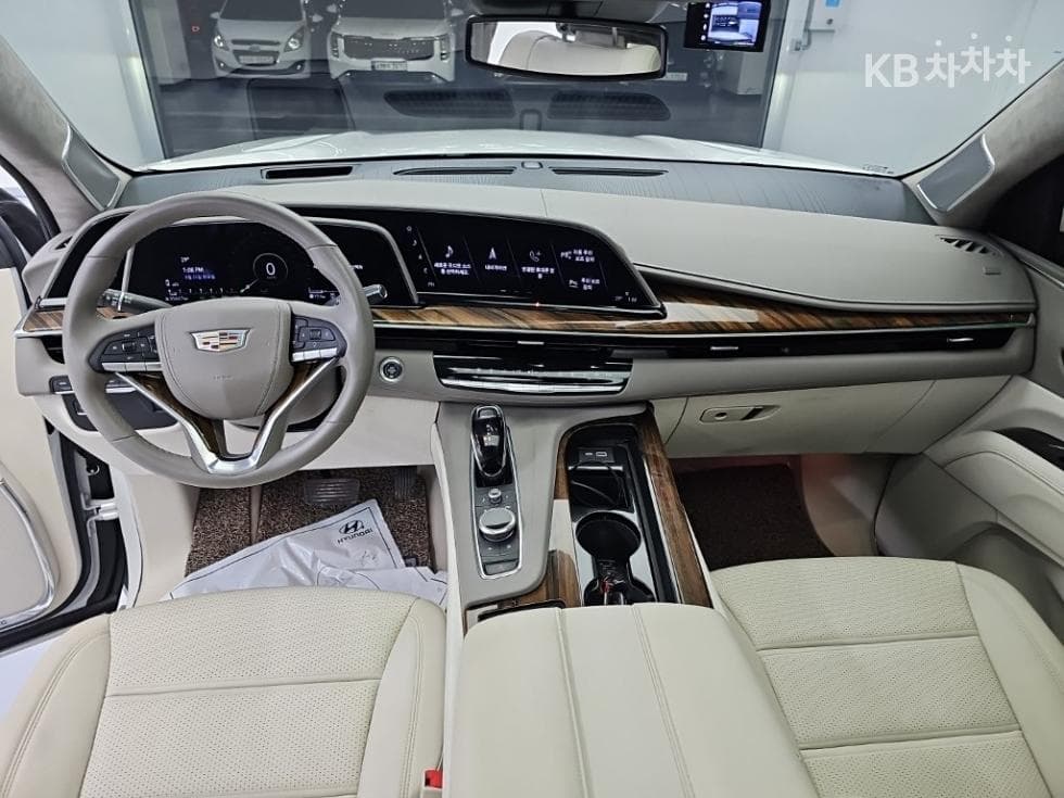 캐딜락 ESCALADE(5세대)6.2 V8 Sport Platinum - 7