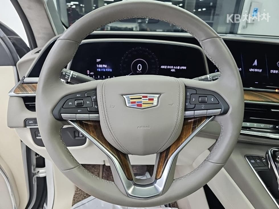 캐딜락 ESCALADE(5세대)6.2 V8 Sport Platinum - 9