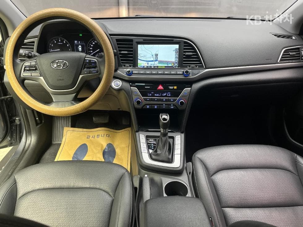Hyundai Avante (Elantra)AD1.6 GDi Modern - 7