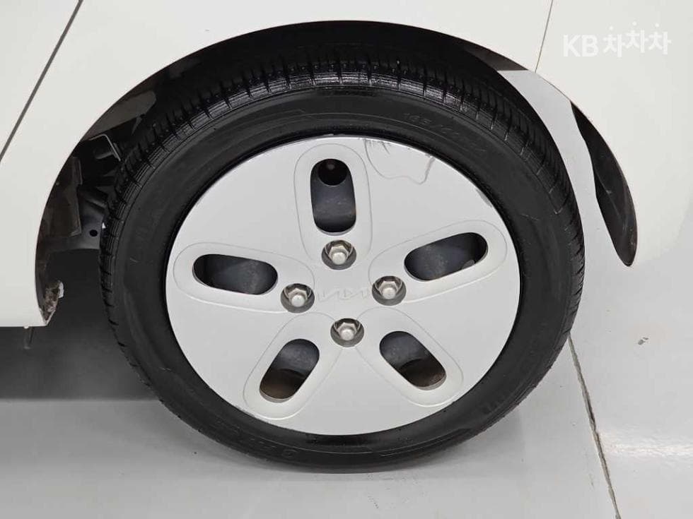 Киа The New (фейслифт) Рей (ван) Ван1.0 Бензин Ван 2-местен Стандартен - 18