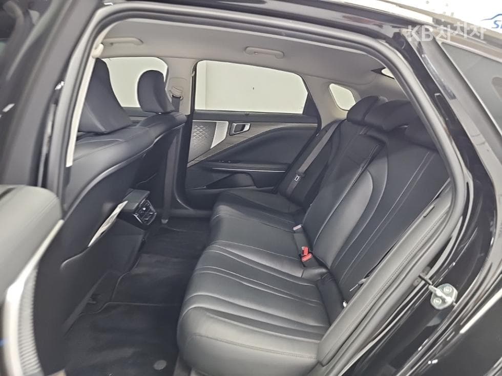 Kia K82.5L gasoline Noblesse - 12