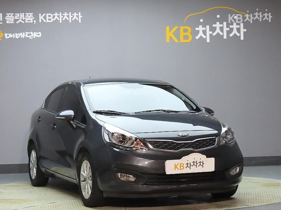 Kia All New Pride / Rio1.4 MPI Sedan Deluxe - 3