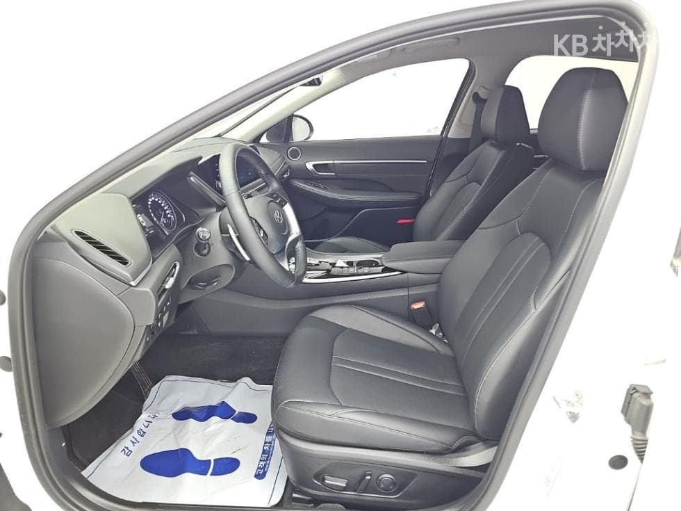 Хюндай Соната Хибрид (DN8)2.0 Хибрид Premium Plus - 11