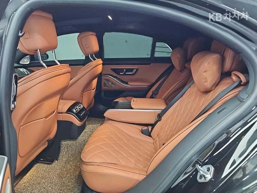 Mercedes-Benz S-Class W223S400d 4Matic Standard - 12