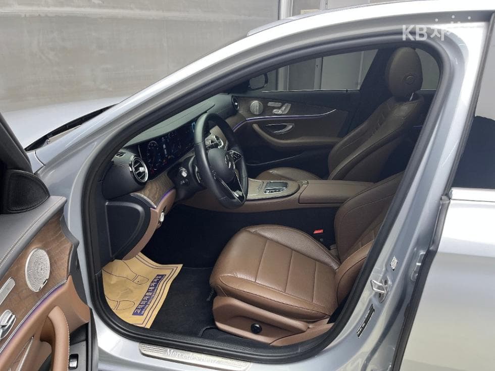 Mercedes-Benz E-Class (W213)E220d 4MATIC Exclusive - 5