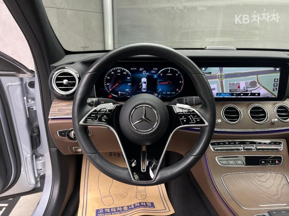 Mercedes-Benz E-Class (W213)E220d 4MATIC Exclusive - 9