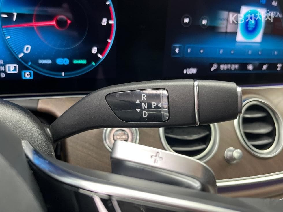 Mercedes-Benz E-Class (W213)E220d 4MATIC Exclusive - 10