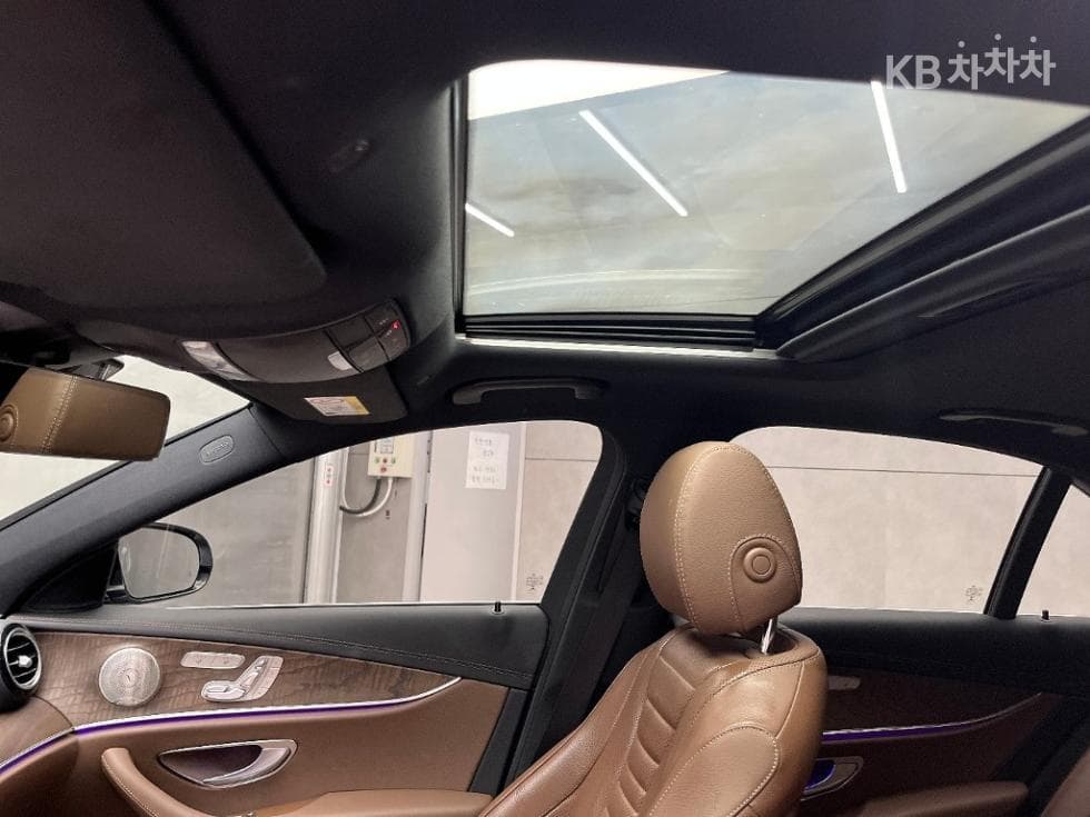 Mercedes-Benz E-Class (W213)E220d 4MATIC Exclusive - 15