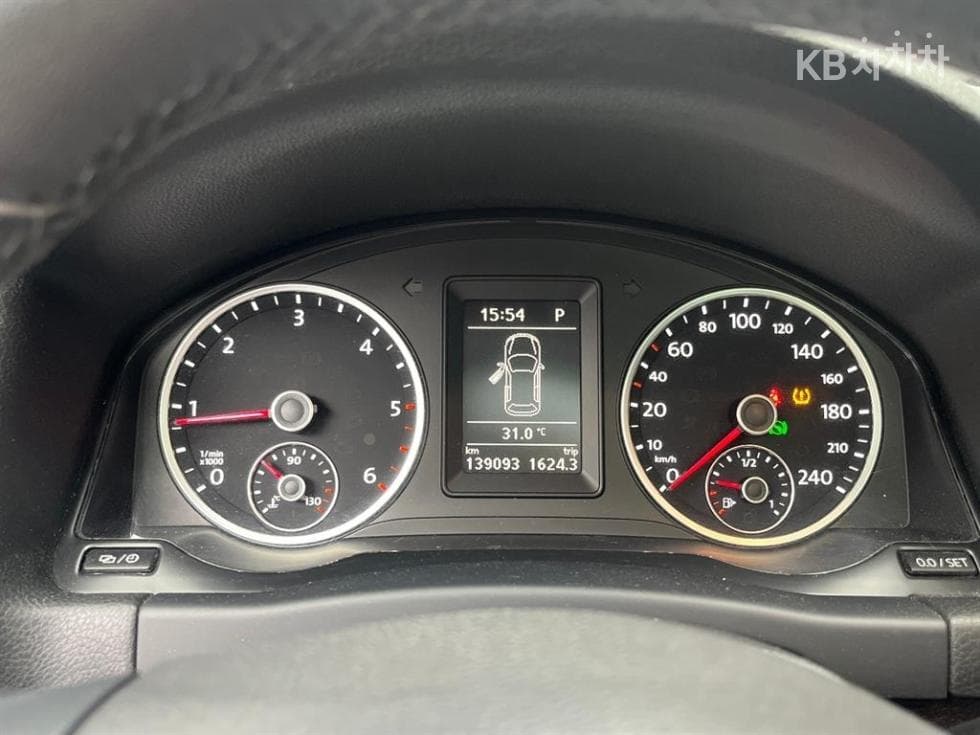 Volkswagen New Tiguan2.0 Turbo Diesel Injection 컴포트 5N - 8