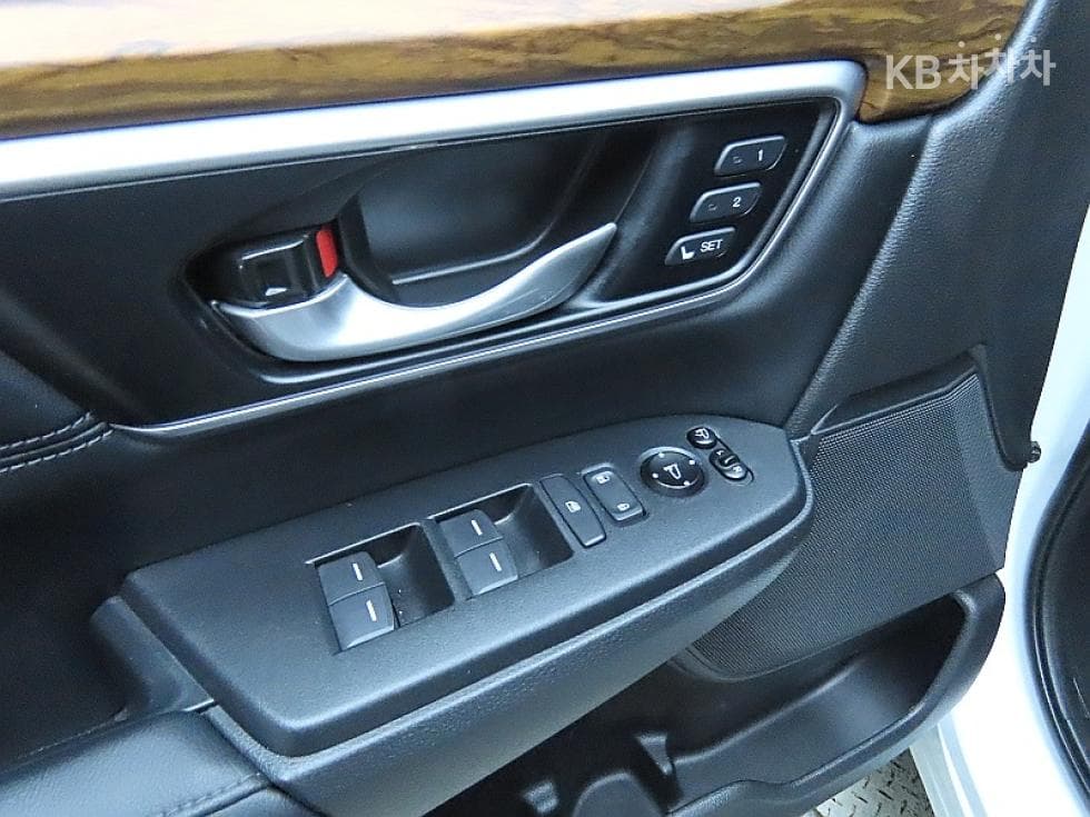 혼다 CR-V 5세대Hybrid 2.0 4WD Touring - 13