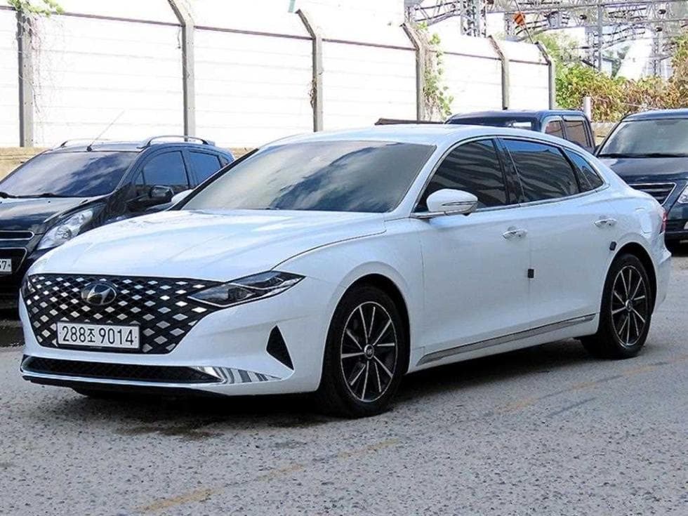Хюндай The New (фейслифт) Grandeur (Azera)2.5 Le Blanc - 2
