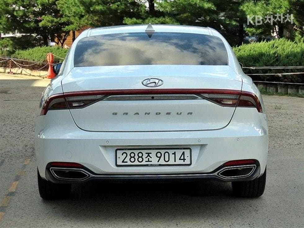 Хюндай The New (фейслифт) Grandeur (Azera)2.5 Le Blanc - 4