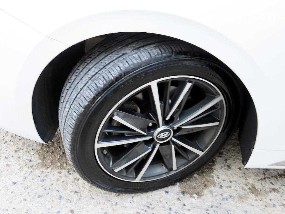 Хюндай The New (фейслифт) Grandeur (Azera)2.5 Le Blanc - 20