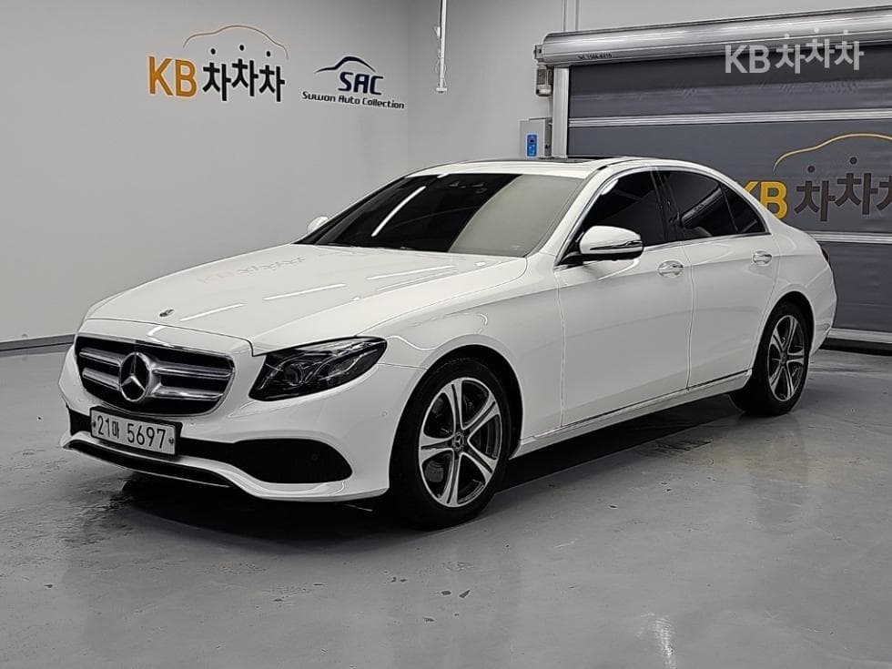 Mercedes-Benz E-Клас (W213) E300 Avantgarde - Image 1