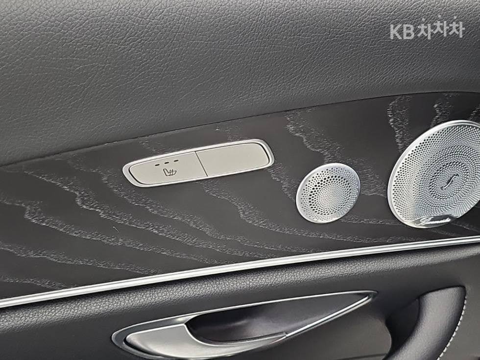 Mercedes-Benz E-Class (W213)E300 Avantgarde - 13