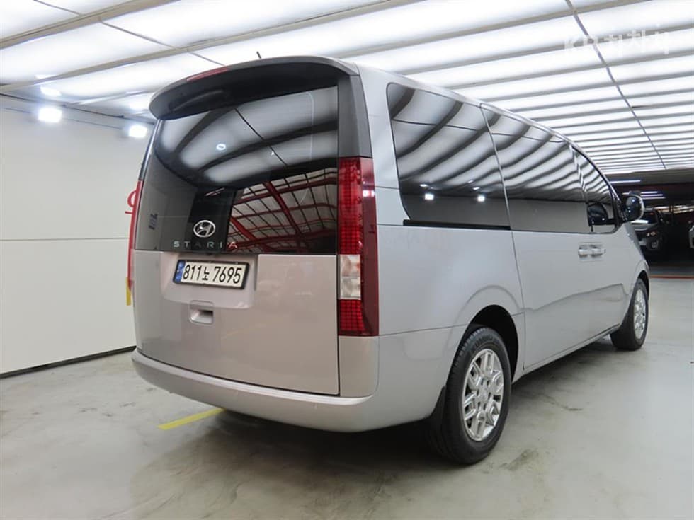 Hyundai Staria Cargo2.2 Cargo 3 Modern - 4