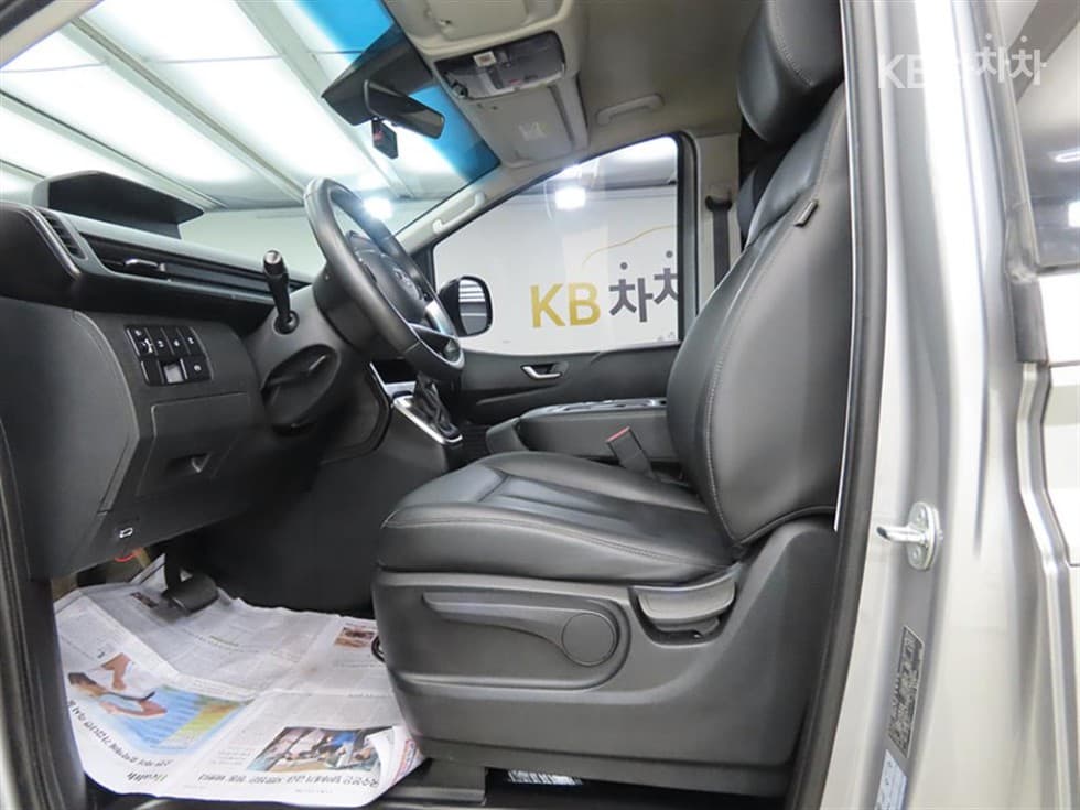 Hyundai Staria Cargo2.2 Cargo 3 Modern - 5