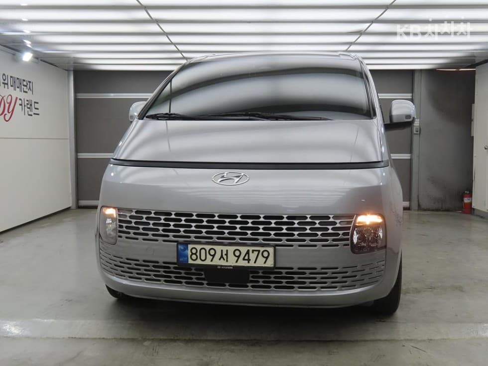 Hyundai Staria Cargo3.5 LPG Cargo 3 Modern - 2