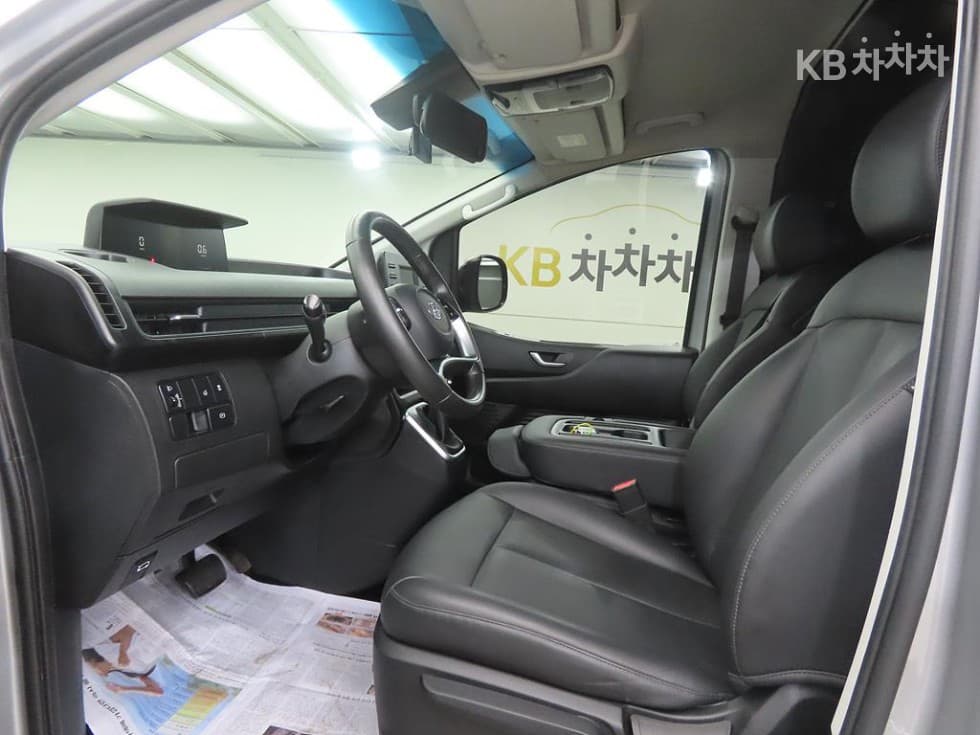 Hyundai Staria Cargo3.5 LPG Cargo 3 Modern - 5