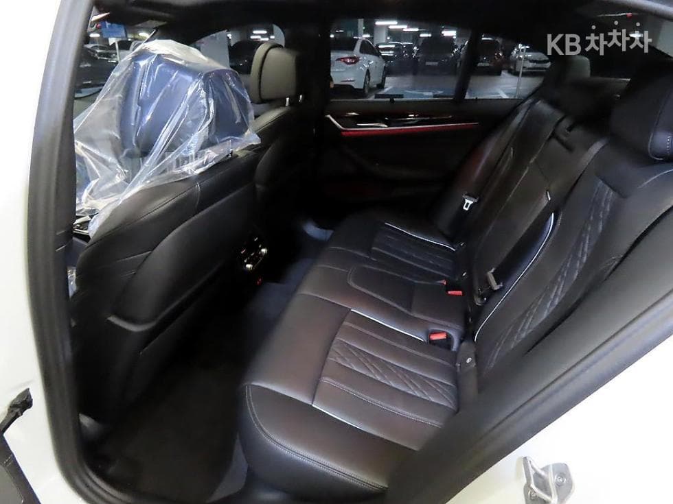 BMW 올Нов5 Серия (G30)530i xDrive M Sport - 7