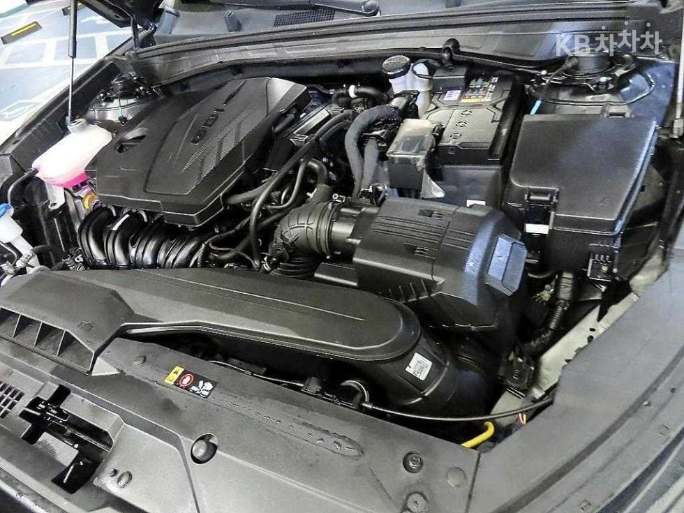 Киа K82.5L бензин Signature Специал (специален признак/издание) - 19