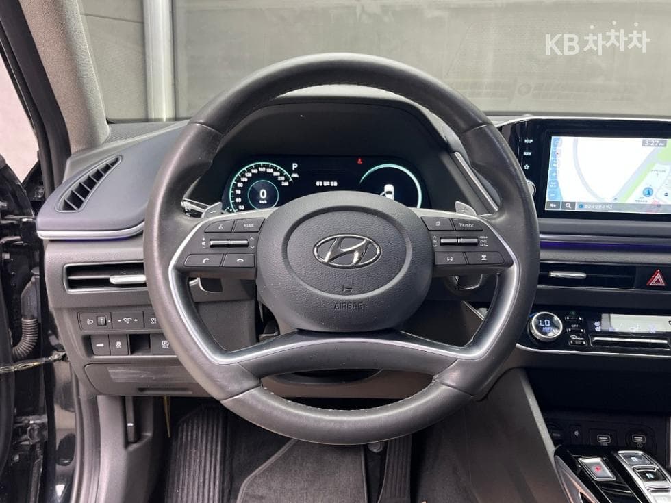 Hyundai Sonata (DN8)2.0 Premium Plus - 9