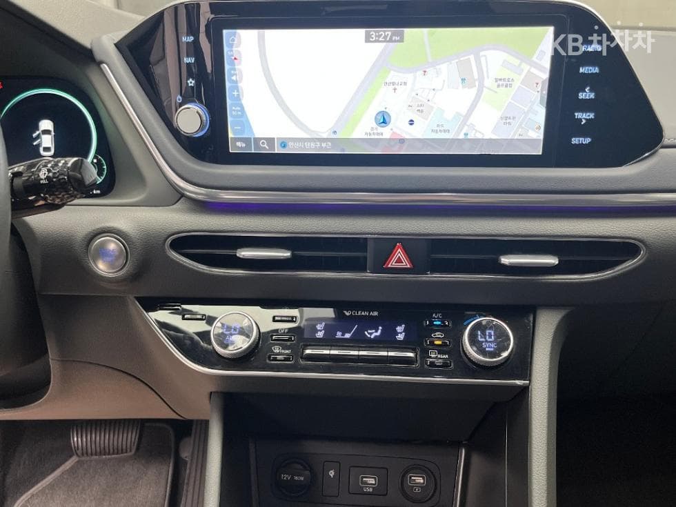 Hyundai Sonata (DN8)2.0 Premium Plus - 12