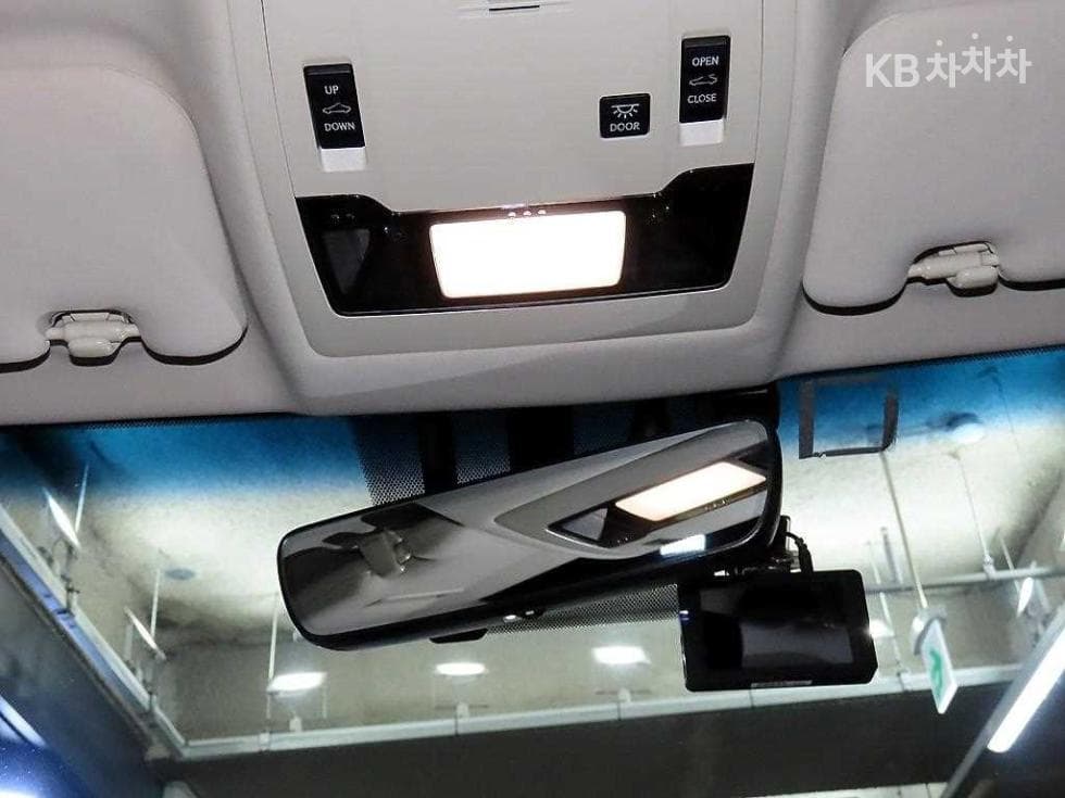 Lexus New ES300h Supreme (High Trim)+ - 16
