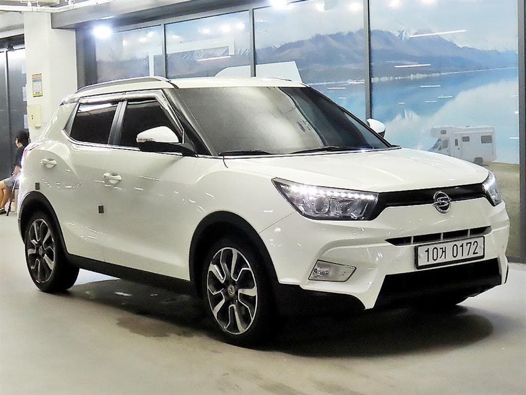 KG Mobility Tivoli Gasoline VX - Image 1