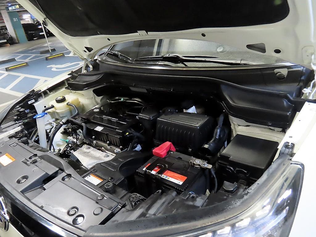 KG Mobility TivoliGasoline VX - 18