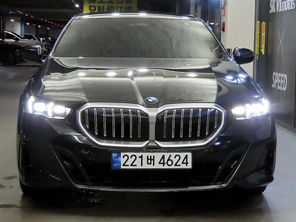 BMW New5 Series(G60)520i M Sport - 2