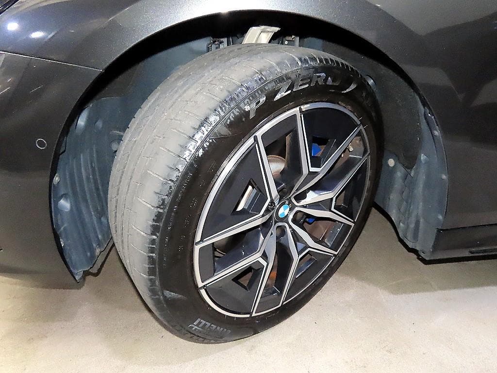 BMW New5 Series(G60)520i M Sport - 20