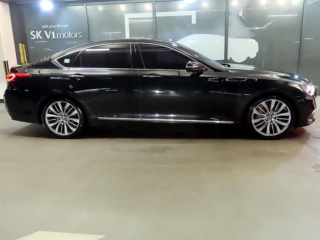 Genesis G803.3 GDI AWD Premium Luxury - 3