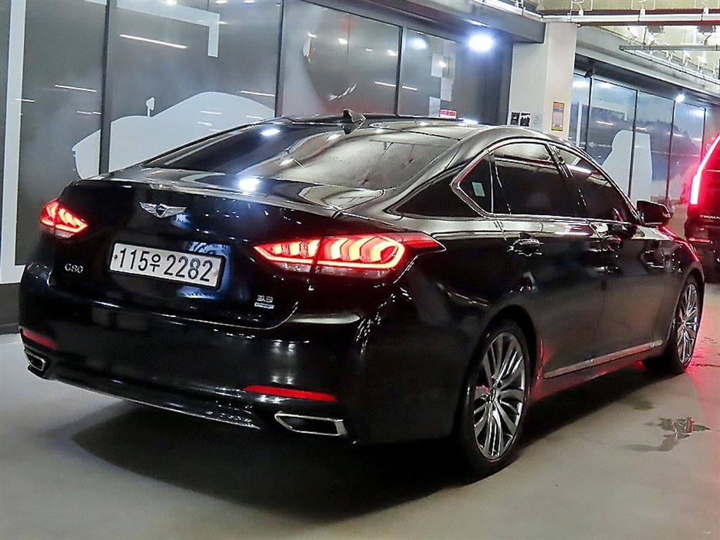 Genesis G803.3 GDI AWD Premium Luxury - 4