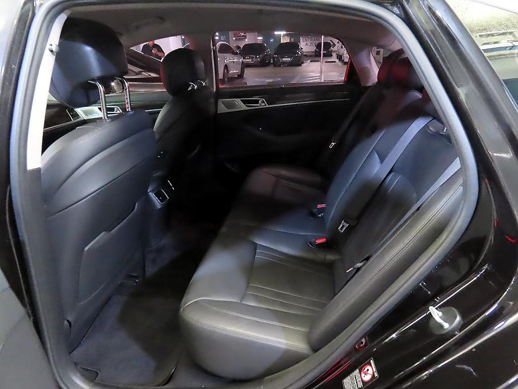 Genesis G803.3 GDI AWD Premium Luxury - 7