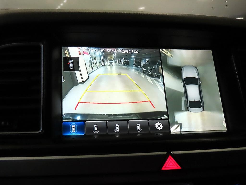 Genesis G803.3 GDI AWD Premium Luxury - 14