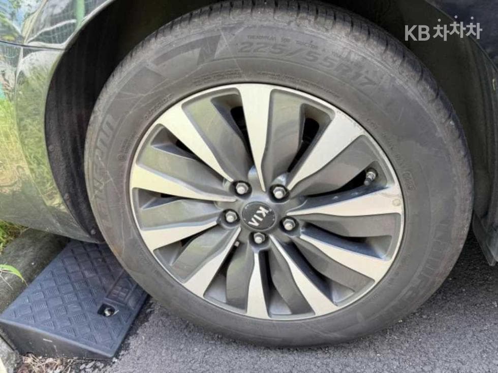 Kia K7 Hybrid700h Luxury - 8