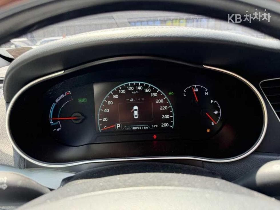 Kia K7 Hybrid700h Luxury - 9