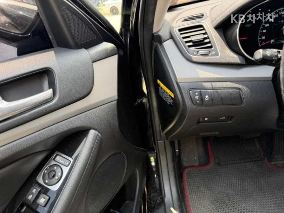 Kia K7 Hybrid700h Luxury - 16