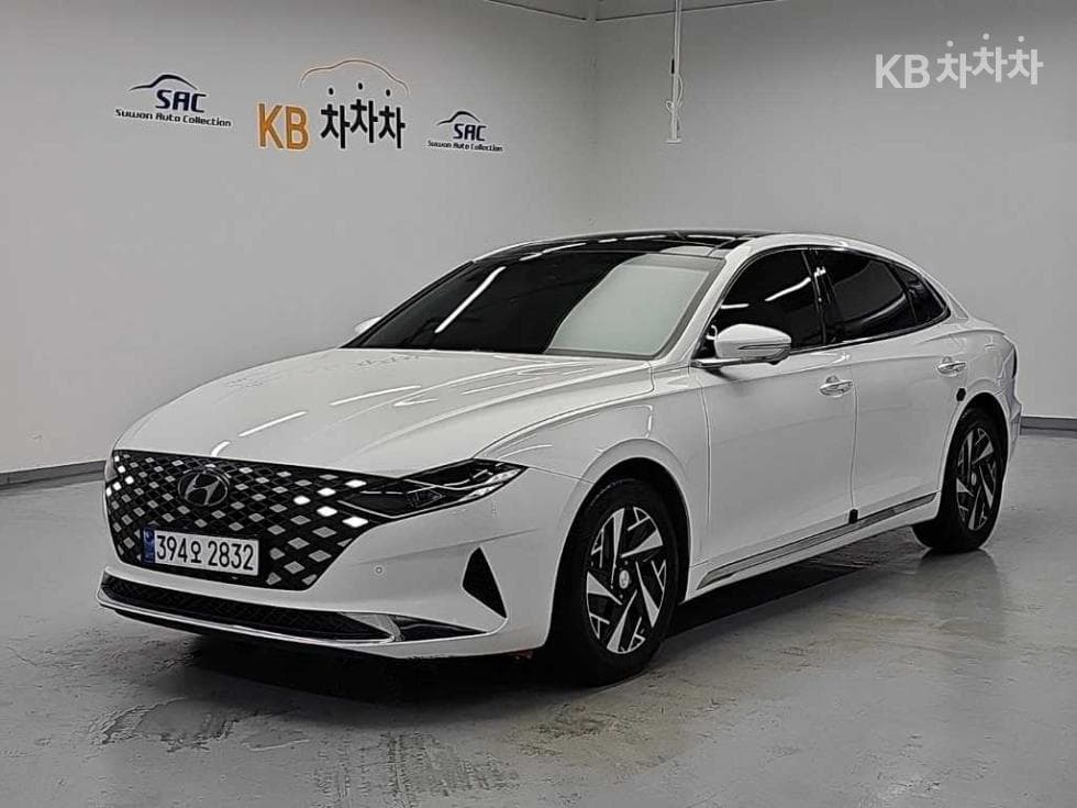 Hyundai The New (facelift) Grandeur (Azera) Hybrid 2.4 Le Blanc - Image 1